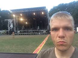 Bernd Peters (@truczinsky)