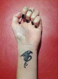 Dragon Amphitere Tattoo Dragon Wrist Tattoo Small Dragon Tattoo For Women Small Dragon Tattoos Small Tattoos