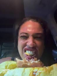 Top Late-Night Fast Food Spots and Experiences