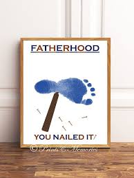 Un hombre verá como su vida cambia por completo cuando lo que parecía el momento más feliz de su vida se convierta en una pesadilla. Fatherhood You Nailed It Digital Print Happy Father S Etsy In 2021 Diy Father S Day Crafts Dad Crafts Fathers Day Crafts