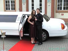 Roter teppich mieten hochzeitsdekoration rund um ihre hochzeit. Mieten Sie Eine Limousine Fur Ihre Partytour Stiben Limousinenservice