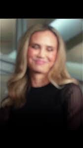 Fiona Berg's Instagram, Twitter & Facebook