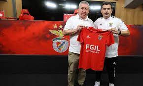 Sport lisboa e benfica comc mhih om, commonly known as benfica, is a professional football club based in lisbon, portugal, that competes in the primeira liga, the top flight of portuguese football. 0qzo1yepm2iblm