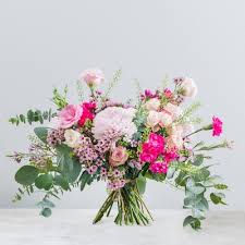 Aug 30, 2021 · if you want a hamper delivery in singapore that has packages that include sending get well soon treats, baby products, wines, sweets, fruits, and flowers, her flowers should be on your list. 15 Florists To Run To If You Need A Last Minute Purchase For Special Occasions Avenue One