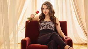 Katie thurston was born on jan. Katie Thurston Katiethurston Twitter