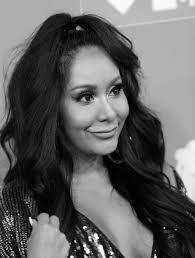 Aisha Murray's Instagram, Twitter & Facebook