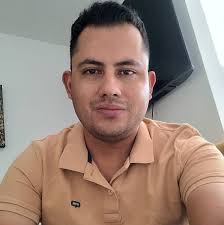 TODA COLOMBIA . NOS VEMOS EN OROCUÉ. DISFRUTEMOS EN PAZ Y AMOR EL SUPER  CONCIERTO DE FONSECA. *GANADOR DE 8 GRAMMIS LATINOS *1BILLBOARD *13 PREMIOS  NUESTRA TIERRA *8 PREMIOS SHOCK *1MTV UN