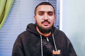 Prefeito e secretários recebem novos agentes administrativos em cerimônia  na Prefeitura