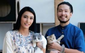 Sang aktris mengumumkan kondisinya itu lewat unggahan instagramnya yang terbaru. 5te0vmj3b1r Tm