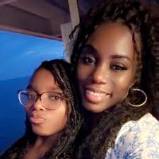 Bee TaKellz (@takelli.benton) • Facebook