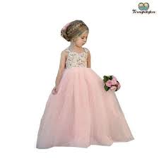 Trouver une robe de cortège ou robe de soirée pour une enfant n'est pas chose simple. Robe De Ceremonie Fille Lucie Du 2 Ans Au 7 Ans Robe Ceremonie Robe Ceremonie Fille Idees Vestimentaires