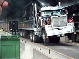 Tout les séquences ont été filmées au. Pin On Bad Trucks