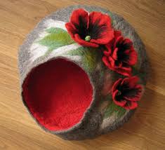 Grey Bed With Poppies Cat Bed Cat House Cat Cave Felted Etsy Wool Cat Cat Cave Cat Bed