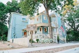 Located in london city centre, this bed & breakfast is 0.8 mi (1.3 km) from the british museum and within 3 mi (5 km) of london dungeon london central. The Best B B In Every Us State And Dc Loveexploring Com