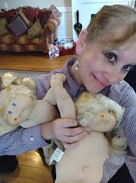 Cutest little outfits for dolly or even Barbie. Please contact Shirley  Albert and she can send you some of the goodies she has💚