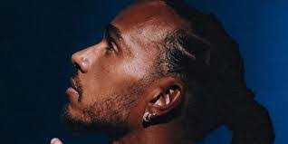 Tom Hanlin's Instagram, Twitter & Facebook