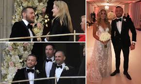 Conor mcgregor may be world famous, fabulously rich and impeccably dressed, but his older sister aoife has something that her cocky little bro never will—a really great ass. Conor Mcgregor Looks Sharp In Suit At Sister Aoife S Wedding In Ireland Daily Mail Online