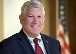 Aaron Eckas's Instagram, Twitter & Facebook