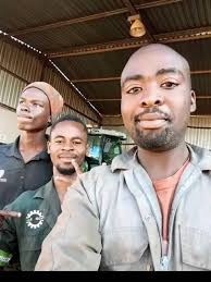 That chi loved feeling pa company😂....Always be that kind of a person  everyone wants to be with 💪❤️ #engineer_king_charty👑...