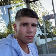 Shawn Brummer's Instagram, Twitter & Facebook