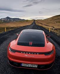 Le Club Billionaire Une Porte Ouverte Pour Ta Reussite Personnelle Rejoins Les 1 Qui Souhaite Reussir Et Echange A Voitures Porsche Voitures De Luxe Voiture