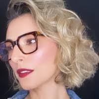 Avivit Edri's Instagram, Twitter & Facebook