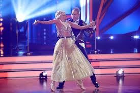 Mit steffi jones (47) ist am freitagabend die erste prominente bei der 13. Lets Dance 2021 Alle Punkte In Der Ubersicht Kai Ebel Ist Raus Express De