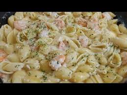 Meanwhile, in blender, place clam chowder, milk, 1/2 cup parmesan cheese and the garlic; Seafood Pasta In A Creamy White Sauce Episode 147 Youtube