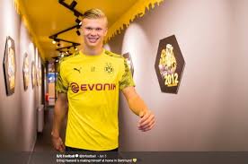 Erling haaland is the season's biggest transfer target. Erling Braut Haaland Disebut Punya Klausul Rahasia Bisa Dijual 2022 Bolasport Com