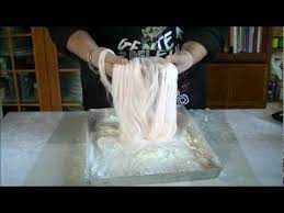 Vediamo insieme come si prepara lo zucchero colorato fatto in casa. Zucchero Filato Cotton Candy O Fairy Floss Fatto In Casa Wmv Youtube