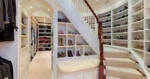 London tipton jest jedynym dzieckiem bogatego biznesmena wilfreda tiptona. Is This London Tipton S Closet Or What Home Dream House Dream Closets