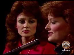 A 1980s Soap Opera, Naomi Judd's Nursing Job, and How The Judds' Landed  Their First No. 1 Hit "Mama He's Crazy"
