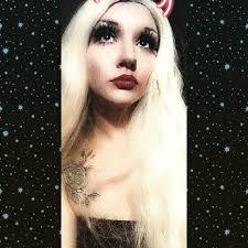 Brittany Faye's Instagram, Twitter & Facebook