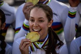 Evie Richards wins XCC World Championship