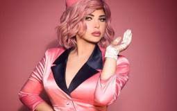 أكدت الممثلة والمغنية السورية سمر عبد العزيز أن استمرار مسلسل باب الحارة إلى الجزء الحادي عشر دليل نجاح، خاصة أنه ما يزال يعرض كل عا Ø´Ù…Ø³ Ø§Ù„ÙƒÙˆÙŠØªÙŠØ© ÙˆØ²ÙˆØ¬Ù‡Ø§ Ø§Ù„Ø¨ÙˆØ§Ø¨Ø© 24