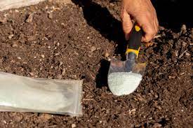 Apply a complete starter fertilizer at time of planting. Methods For Increasing Soil Acidity