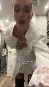 Soulful Singer-Songwriter Performing New Music