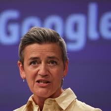Francia y la Eurocámara presionan a Vestager tras fichar a una americana ex  'big tech'