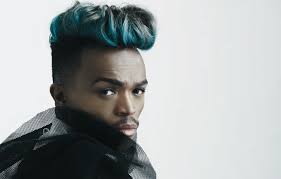 Born into the entertainment industry somizi mhlongo says he isn't replaceable, is this aimed at mohale? I Feel Like God Lives In My House Somizi On Owning Every Year