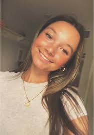 Lauren Ochs's Instagram, Twitter & Facebook