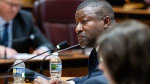 Larry Snelling in City Council committee hearing