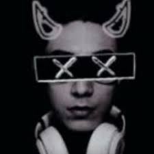 Stream Marilyn STARR music