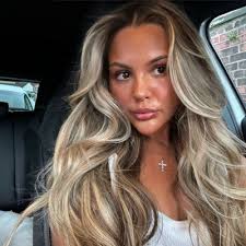 Lucy Kidd (@Lucykiddxo)