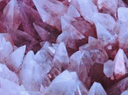 Kayıp kıta atlantis döneminden, antik çağlardan beri gelen bir kültürün parçası. Dogal Taslarin Ozellikleri Ve Faydalari