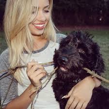 Michelle Knack's Instagram, Twitter & Facebook