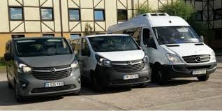 Aici gasesti:preturi transfer aeroport baia mare budapesta,preturi transfer aeroport budapesta baia mare. Sofer Privat Transfer Aeroport Microbus Sau Autoturism