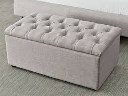 Ce banc permet de ranger une multitude de chose grâce à son coffre de rangement très généreux. Coffre De Rangement Pied De Lit Venus Et Judes