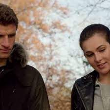 Thomas und lisa müller sind in staffel 6 (folge 14) von hubert und staller zu sehen. Bayern Star Thomas Muller Und Seine Frau Spielen Bei Hubert Und Staller Mit
