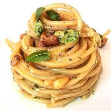 What The Most Popular Italian Dish En 2020 Pates Maison Plats Italiens Cuisine