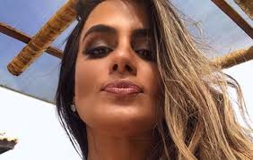 How can i contact carol peixinho's management team or agent details, and how do i get in touch directly? Carol Peixinho Shows The Bikini Body Come See